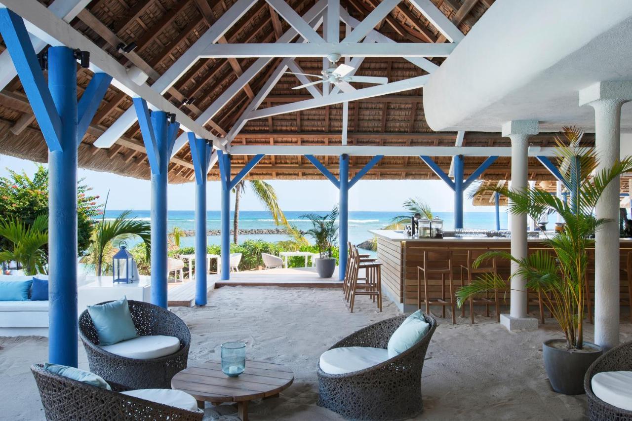 Veranda Pointe Aux Biches & 4* Trou aux Biches
